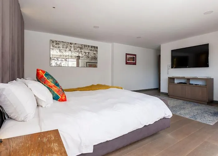 Fancy In Heart Of Polanco// 6 Guest Apartment *