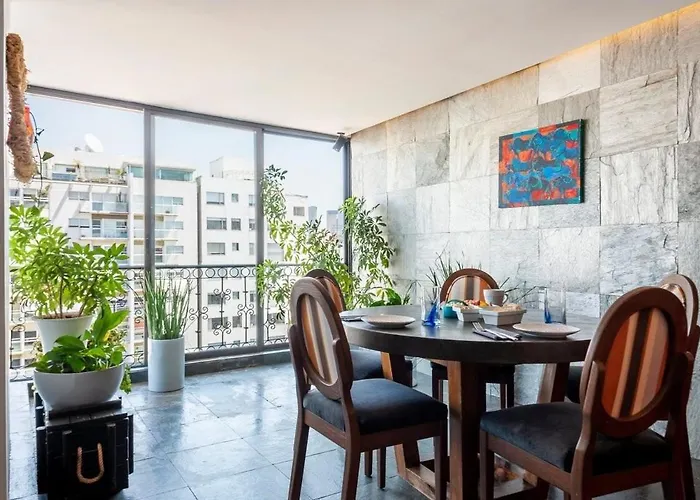 Fancy In Heart Of Polanco// 6 Guest Apartment *